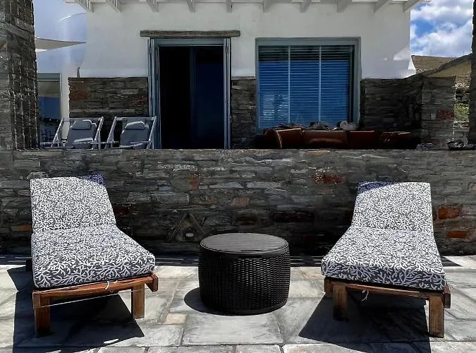 Casa Bianca Of Kea Melissaki