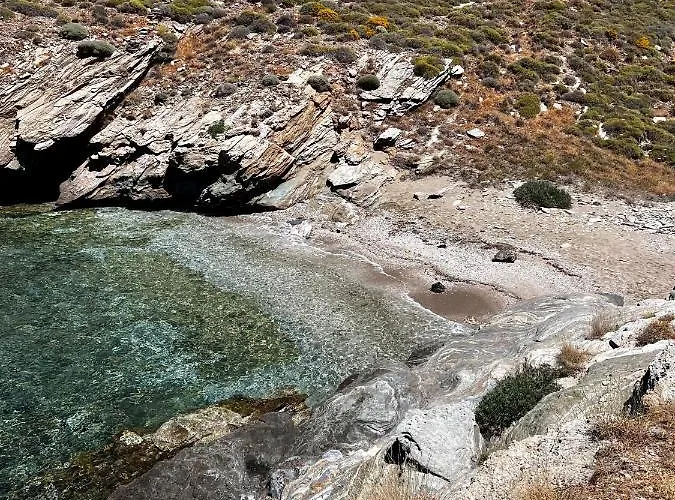 Casa Bianca Of Kea Melissaki